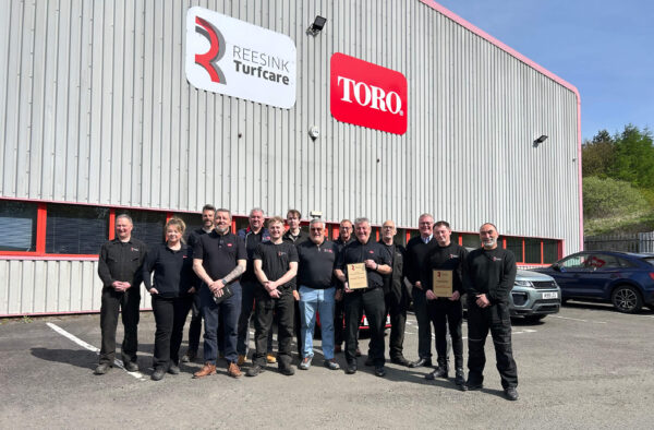 Reesink Scotland branch and its employees on the forecourt