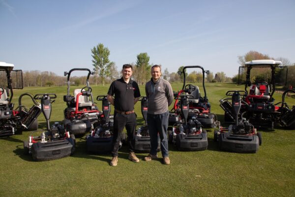 Stratford Oaks’ Course Manager James Cleaver, right, with Reesink’s Josh Nash standing in front of the club's new Toro fleet.