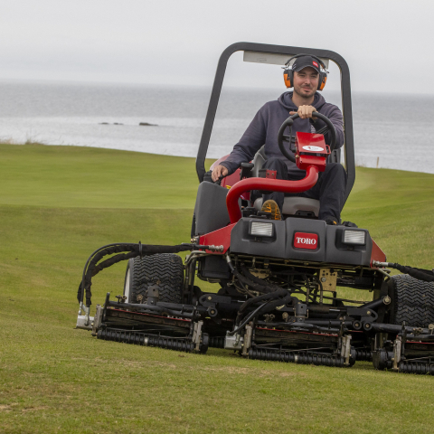 Kilspindie Golf Club has its hands on a new used Reelmaster 3550-D as part of Reesink’s ReeOwn scheme.