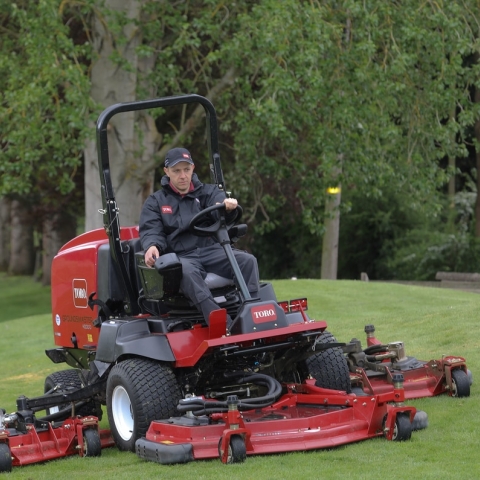 The Groundsmaster 4000-D in action at Bridgnorth Golf Club, part of the club’s fourth Toro fleet.