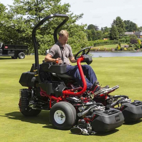 The Greensmaster TriFlex Hybrid 3420 is part of the new fleet at the club helping to improve the playing surface