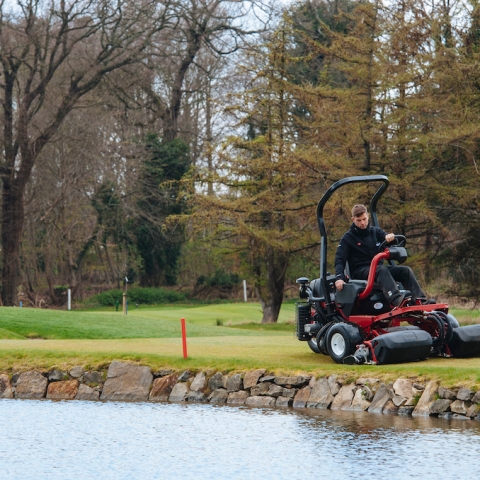 The Greensmaster 3250-D in action on the course.