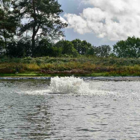 Northamptonshire County Golf Club’s reservoir has been kept clean, clear and healthy for 15 years thanks to Otterbine’s high volume surface spray aerator.