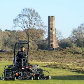 The Toro Reelmaster 5010-H in action on the fairways at Woodhall Spa Golf Club.