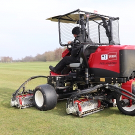 Stratford Oaks Golf Club is finding its new Toro Reelmaster 3575-D cylinder mowers to be very productive.