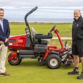Nairn’s course manager Richie Ewan, right, with Reesink’s Richard Green.